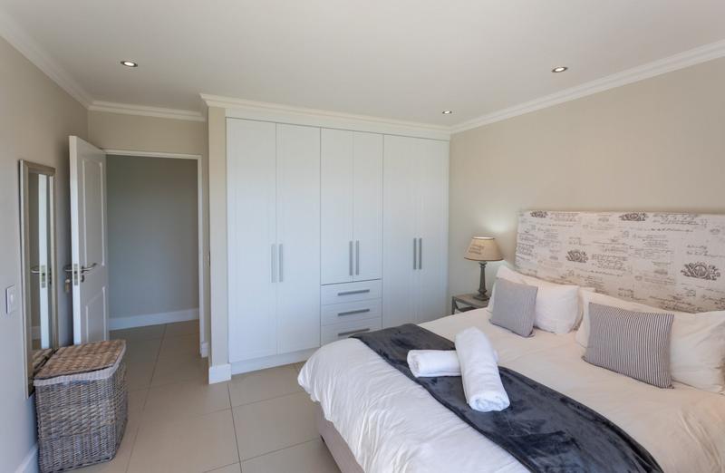 4 Bedroom Property for Sale in Baron View Western Cape